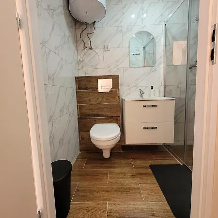 Morelowe 公寓 米耶伦科